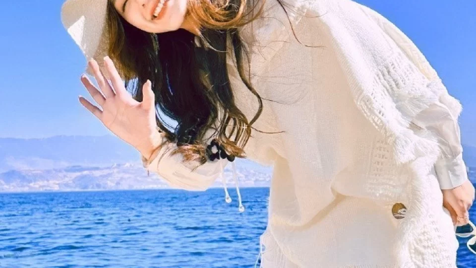 女大校花每日投稿大赛主题大赛视频入口深度对话:颜趣部落方向独家解读播放预览封面